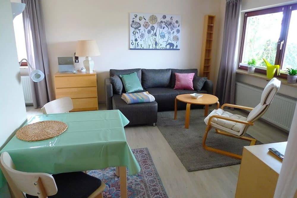 Ganze Wohnung, Gemütliche separate Landhauswohnung  mit schönem sonnigem Außenbereich in Kulmbach, Oberes Maintal - Coburger Land