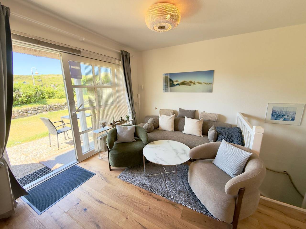 Ganze Wohnung, 3-Zimmer-Ferienappartement mit Süd-Terrasse zum ausgiebigen Sonnen in Wenningstedt, Sylt