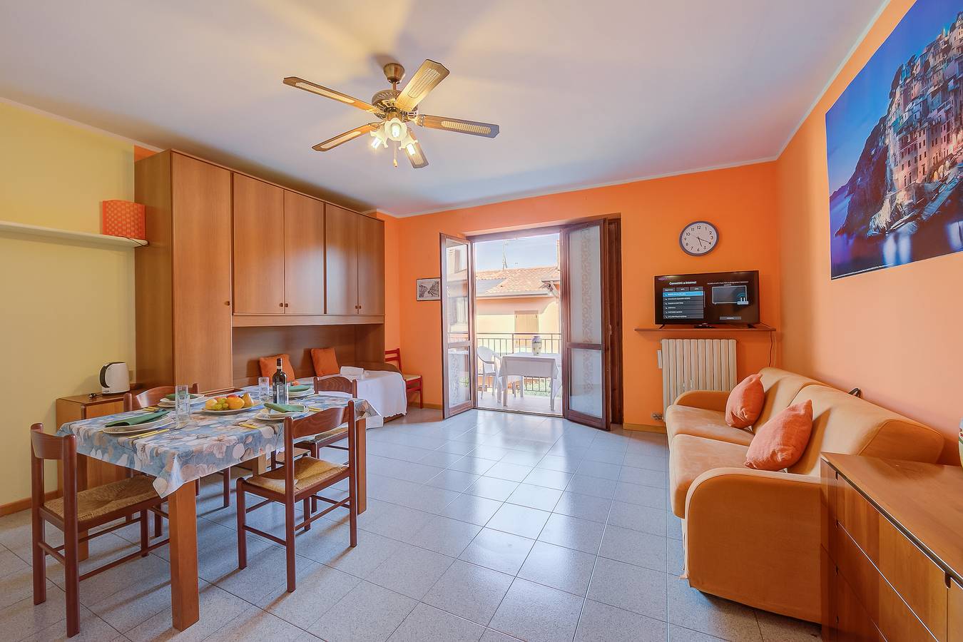 Geheel appartement, Peter - relax & 1 km from lake in Roè Volciano, Garda Bergen