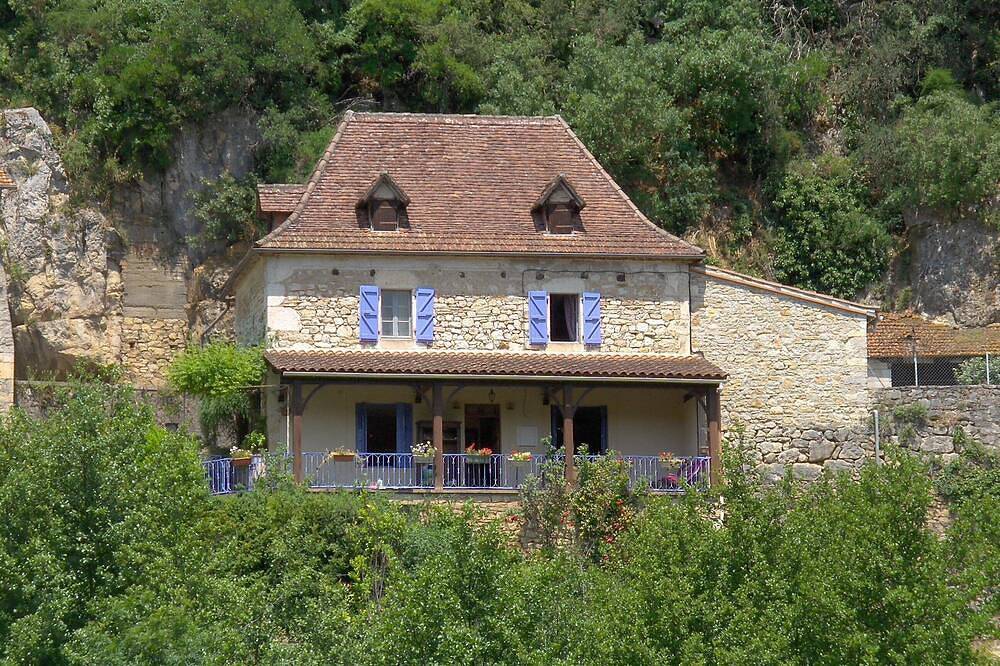 Belle   Demeure  Quercynoise   avec vue imprenable sur le Lot et St Cirq Lapopie in Tour-de-Faure, Quercy