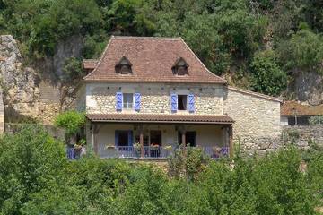 Gîte pour 5 personnes, avec jardin et terrasse à Tour-de-Faure