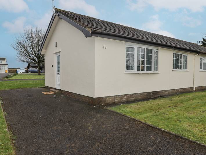 Vakantiepark voor 4 personen, met Tuin en Zwembad in Wales