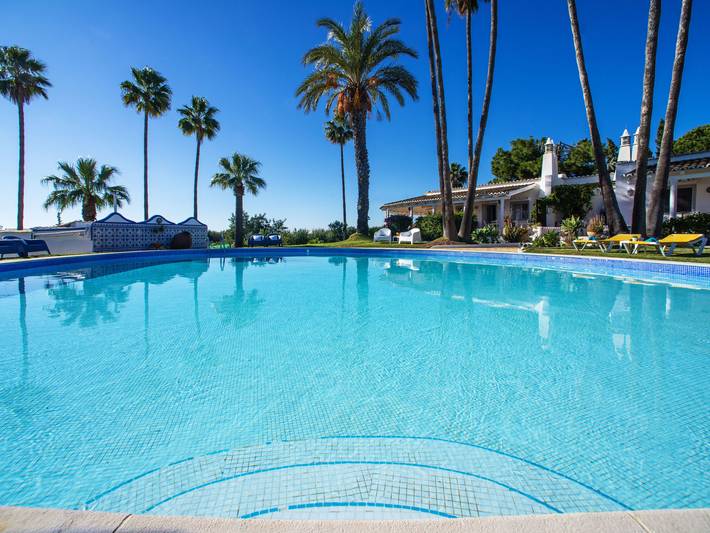 Ferienhaus für 4 Personen, mit Terrasse und Garten an der Algarve - 2