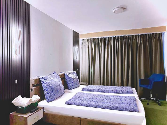 Hotel für 2 Personen, mit Garten in Billstedt - 4