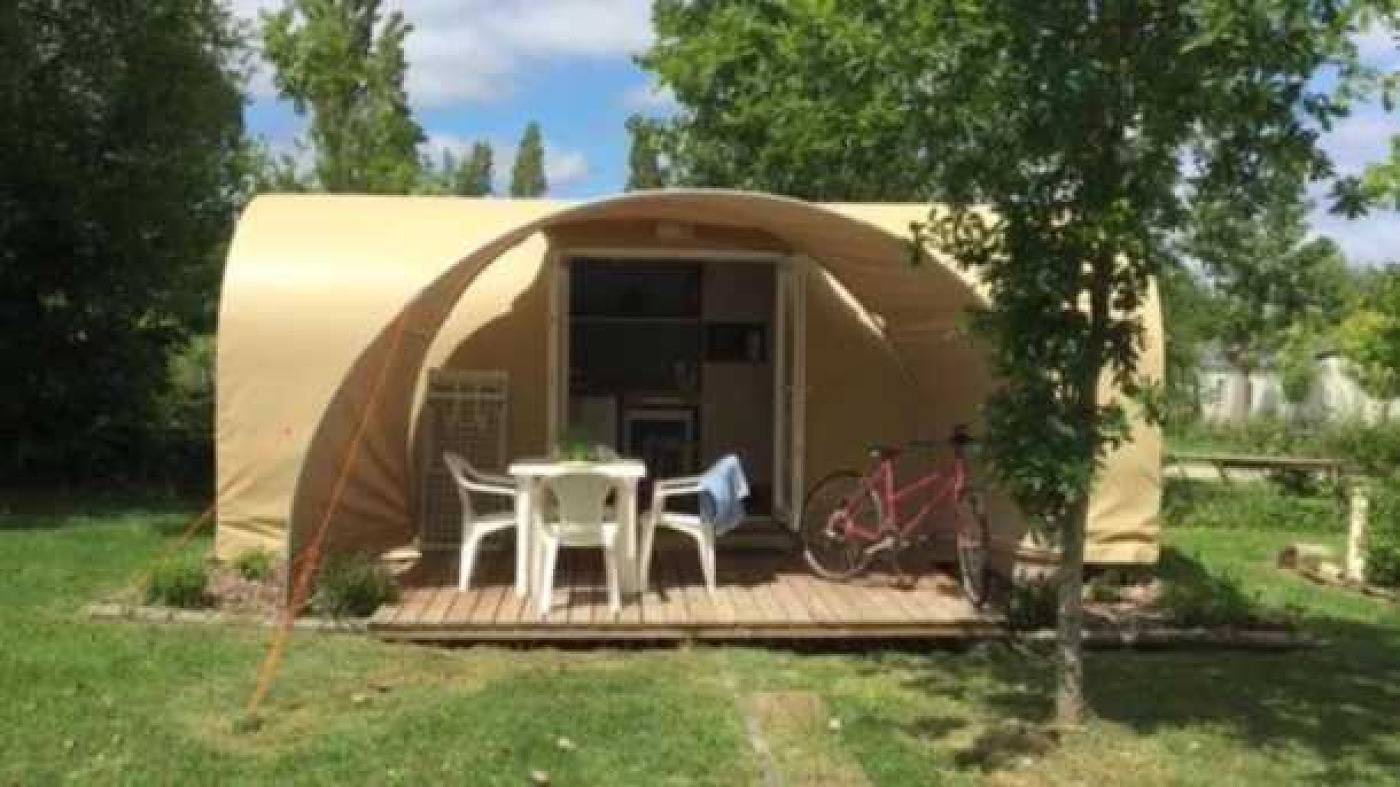 Camping 4 étoiles - Piscine  - eehicf in Aubigny (Vendée), Vallée de la Loire