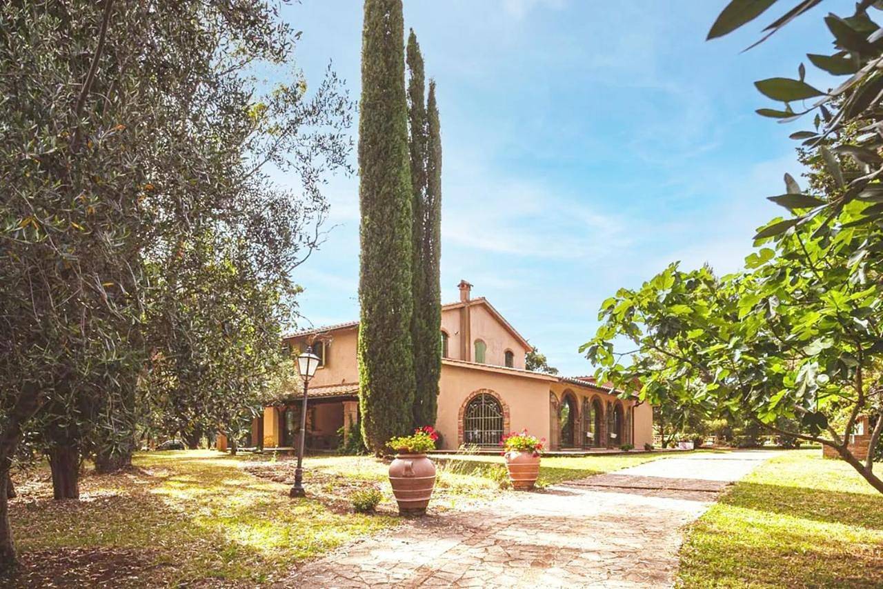 Relais Casale Il Poggetto Villa Paola by Zoom In Earth in Cecina, Côte des Étrusques