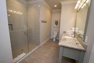 Vacation House for 28 Guests in Orange Beach, Mobile Bay, Picture 4