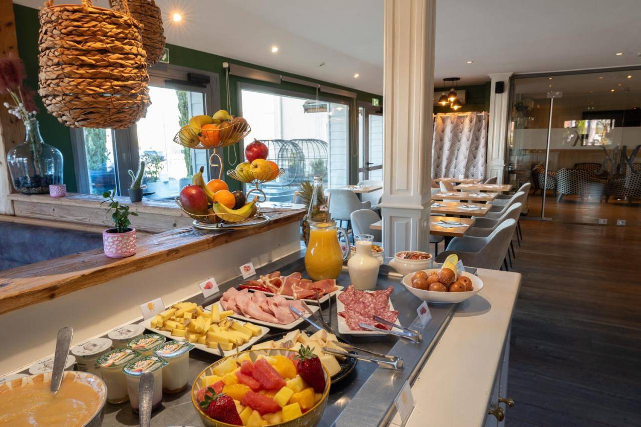 Le Konine - Hotel & Bar & Restaurant in Montceau-les-Mines, Région de Chalon-sur-Saône