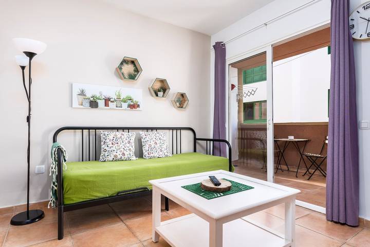 Apartamento entero, Apartamento "Corralejo Centro" Cerca de la Playa con Terraza y Wi-Fi in Puerto de Corralejo, La Oliva