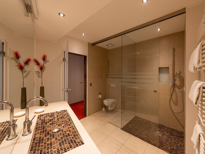 Hotel für 3 Personen, mit Balkon/Terrasse und Balkon sowie Terrasse und Garten in Bad Dürrheim - 3