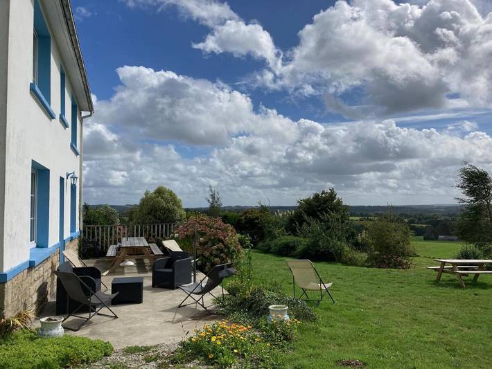 Location de vacances pour 2 personnes, avec jardin ainsi que piscine et vue à Ploërdut - 4