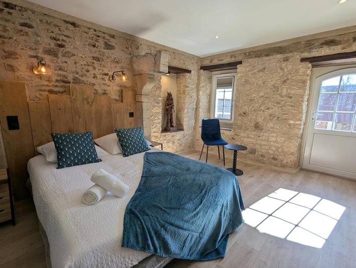 Location de vacances pour 7 personnes, avec jardin et terrasse à Magneville