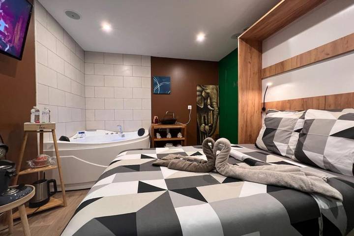 Location de vacances pour 2 personnes, avec Jacuzzi à La Celle-sur-Morin