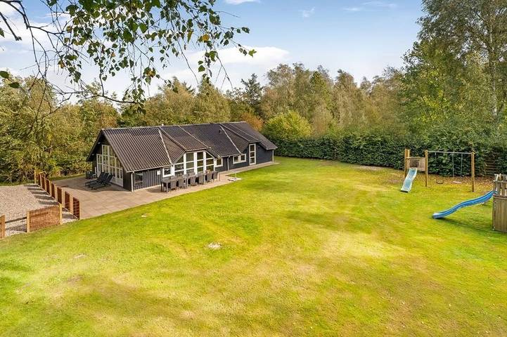 Ferienhaus für 10 Personen, mit Pool und Sauna in Amtoft