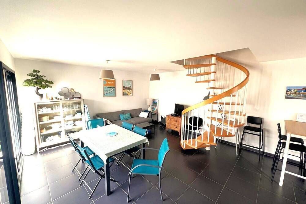 Bright house in the heart of the village-100m from the ocean-6people in Angoulins, La Rochelle region