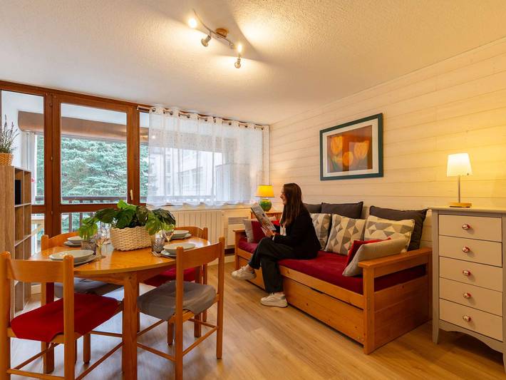 Gîte pour 4 personnes, avec balcon dans Office De Tourisme De Saint Laurent Soulan - 3