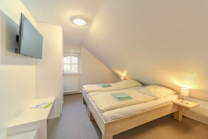 Familienhof Brüning - Doppelzimmer Hofblick in Meppen, Hasetal