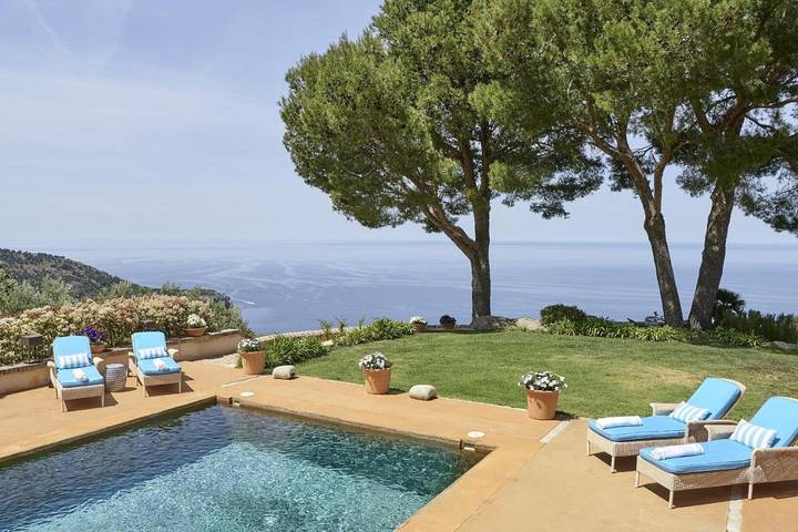 Location de vacances pour 8 personnes, avec vue ainsi que piscine et jardin à Deià - 4