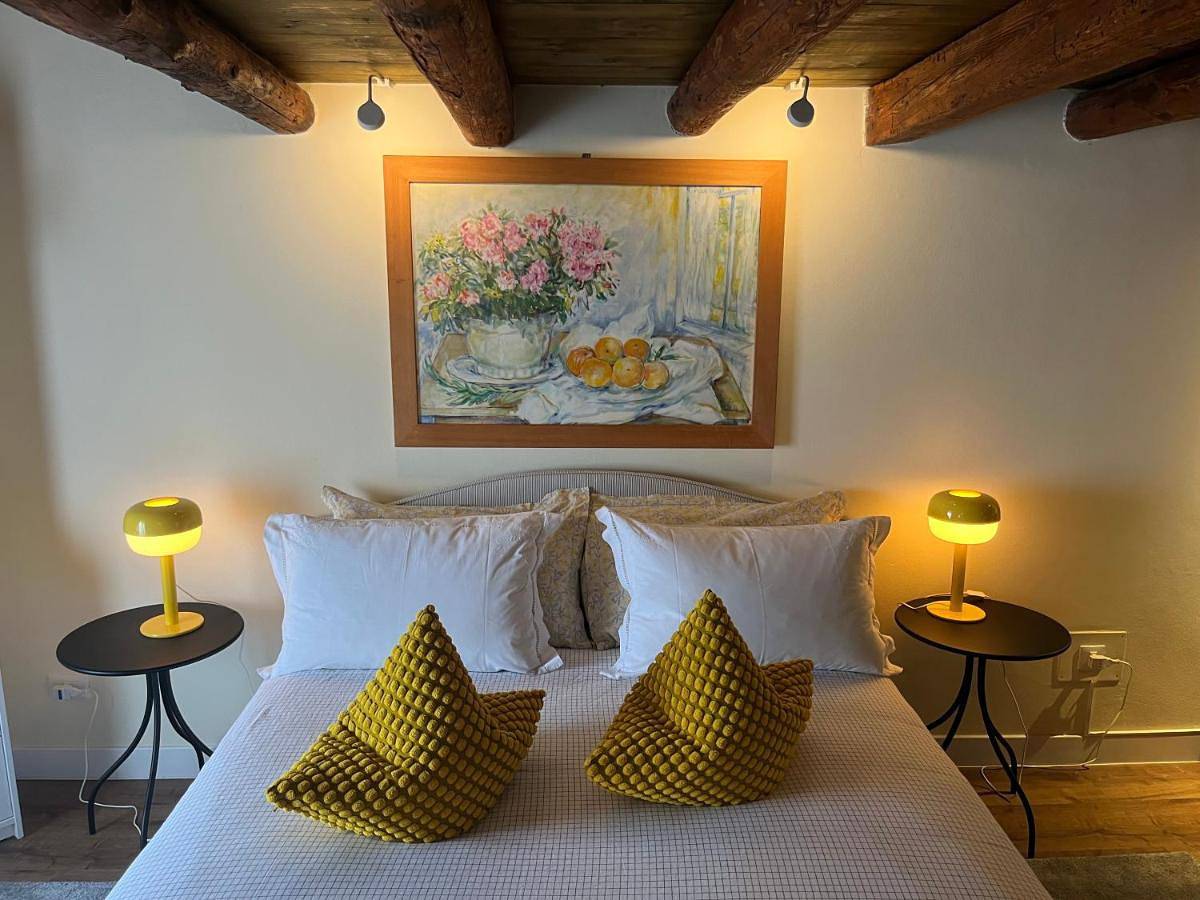 Large Double Room in Cavaso del Tomba, Province de Trévise