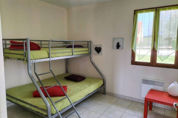 Location de vacances pour 5 personnes, avec piscine et jacuzzi ainsi que jardin et sauna, animaux acceptés à Montferrand-du-Périgord - 2