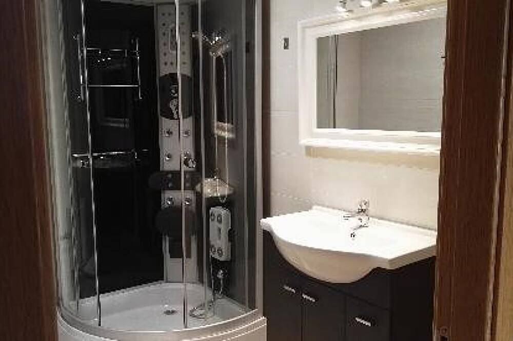 Entire apartment, Urb Foz Ii, 1 Bedroom in Foz, Galician Coast