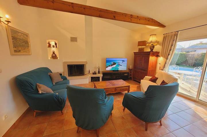 Lavender Villa  ★ 300m from the heart of the town in L'Isle-sur-la-Sorgue, Vaucluse