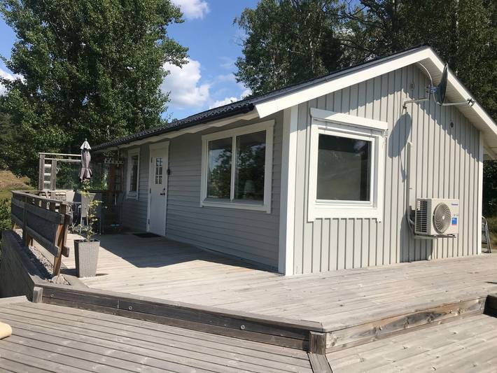 Ferienhaus für 6 Personen, mit Garten und Terrasse sowie Seeblick in Östergötland - 2