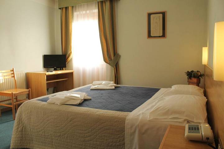 Hôtel pour 2 personnes, avec terrasse et vue à Santo Stefano di Cadore - 3