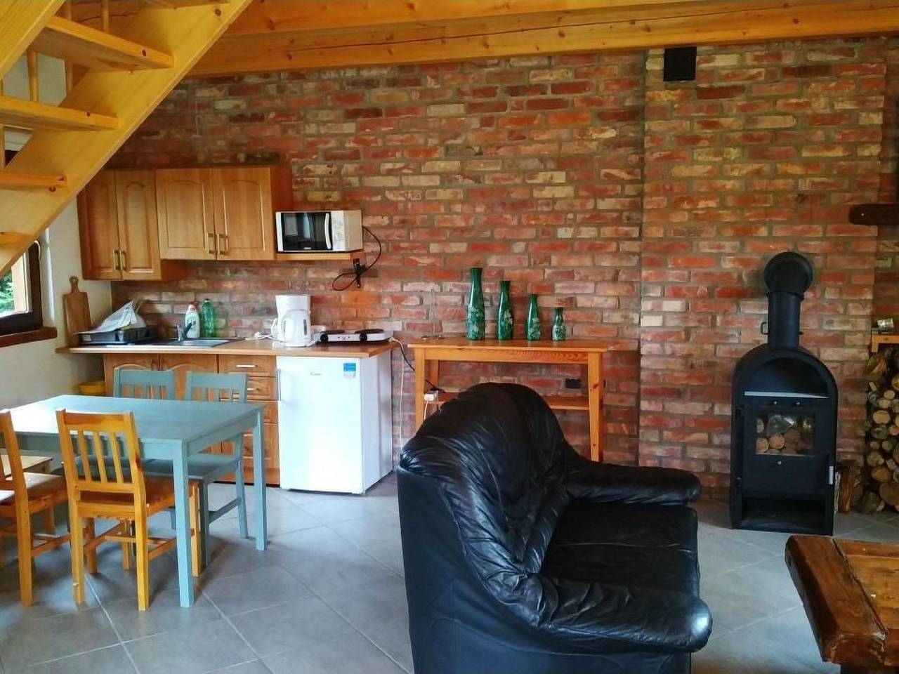 Strandnahes Ferienhaus mit Grill in Ustka in Dębina, Garder See (Polen)