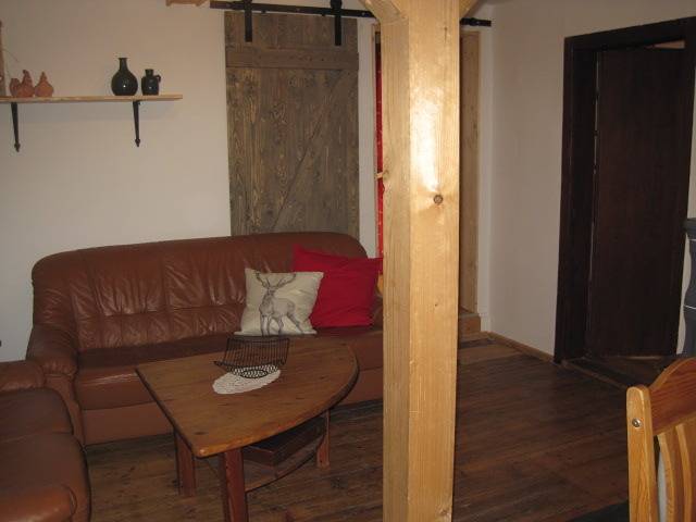 Ganze Wohnung, Ferienhaus Becker - Ferienhaus Becker (75 qm) im Landhausstil auf drei Ebenen in Rödental, Oberes Maintal - Coburger Land