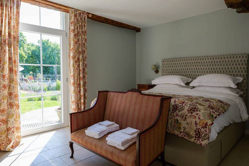 Latour - Spacious elegance in the grounds of Chateau Mirabel in Puylaurens, Région de Castres