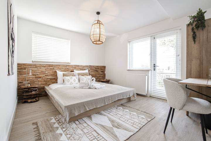 Ferienwohnung für 2 Personen, mit Balkon und Terrasse in Zandvoort