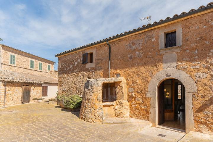 Finca für 8 Personen, mit Terrasse und Pool in Es Llombards - 2