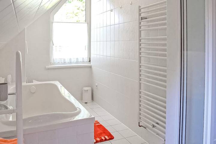 Ferienwohnung für 6 Personen, mit Balkon und Garten sowie Sauna in Klink - 4