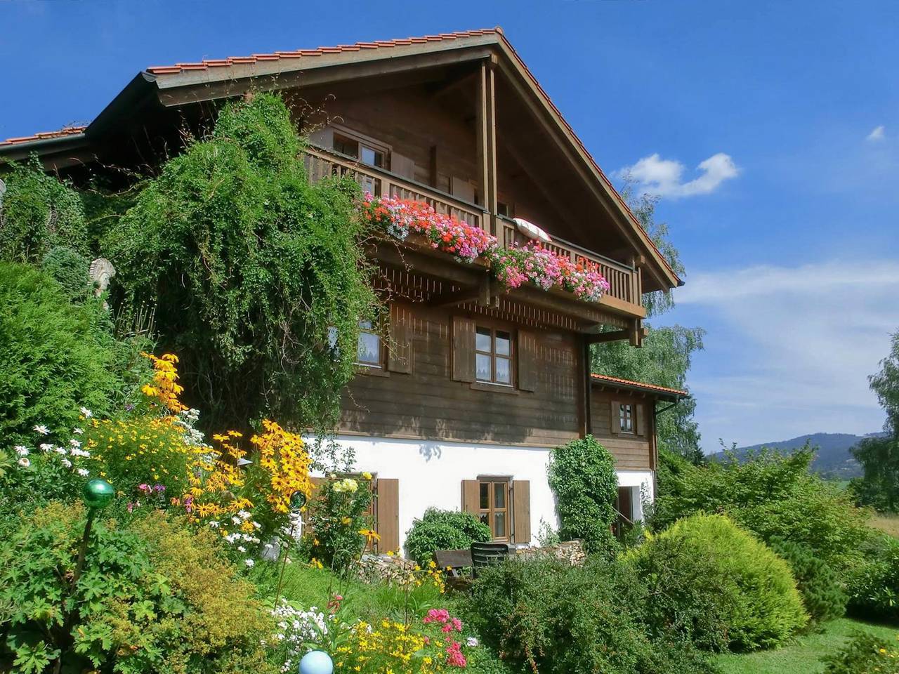 Geheel appartement, Leuk appartement met tuin in het Beierse Woud in Bayerisch Eisenstein, Aberland