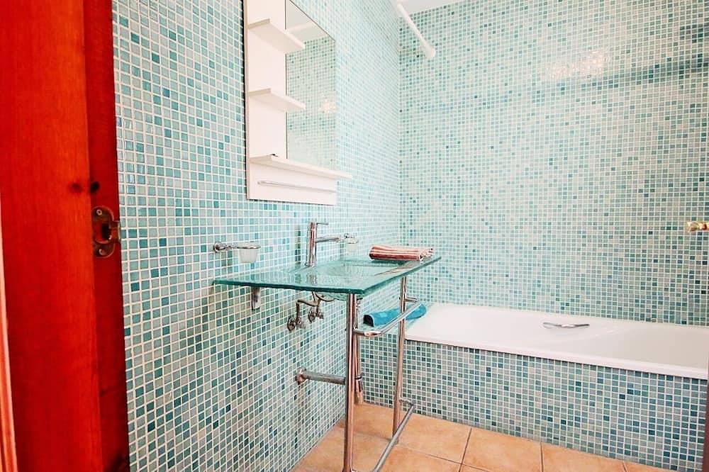 Villa in der Nähe von Coin mit privatem Pool, Tischtennis & Billardtisch - 360 virtuelle Tour in Coín, Málaga Provinz