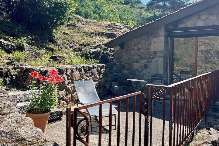 Chambre d’hôte pour 2 personnes, avec piscine