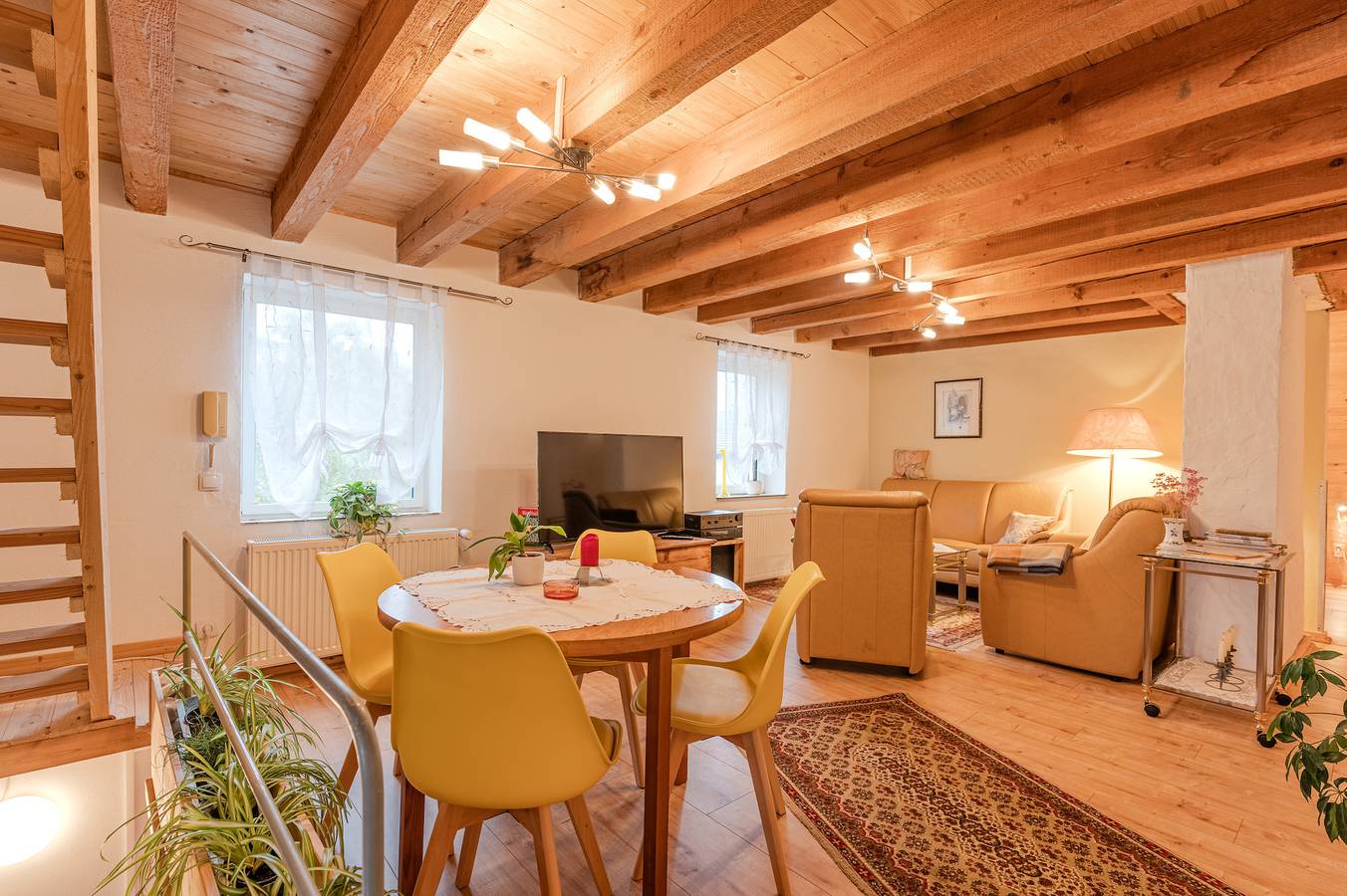 Ganze Ferienwohnung, Ferienhaus Störzel Wohnung B in Morbach, Bernkastel-Kues & Umgebung