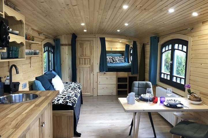 Gîte pour 4 personnes, avec terrasse et jacuzzi ainsi que sauna et jardin à Porspoder - 2