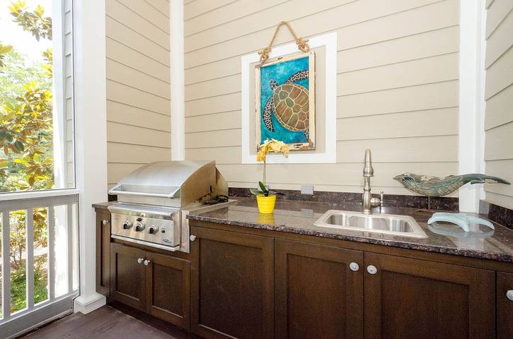 Vacation house for 12 people, with pool and balcony in Seagrove Beach