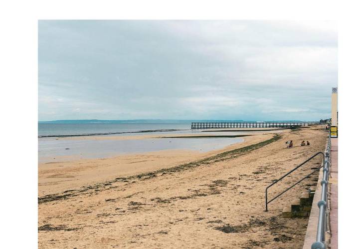 Location de vacances pour 3 personnes, avec terrasse dans Office De Tourisme De Luc Sur Mer