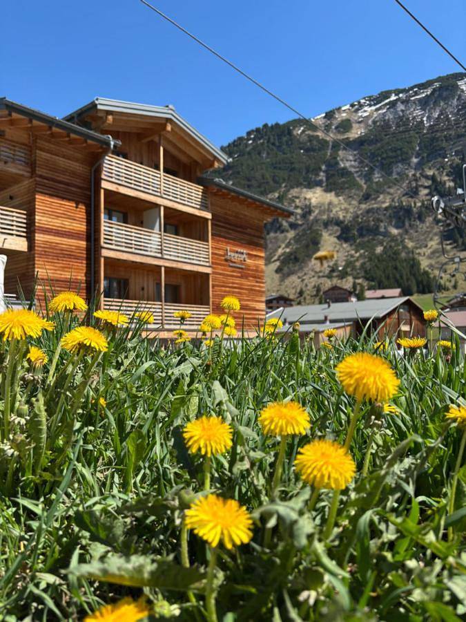 Vakantiewoning voor 2 personen, with terras and sauna as well as zwembad in de Lectaler Alpen