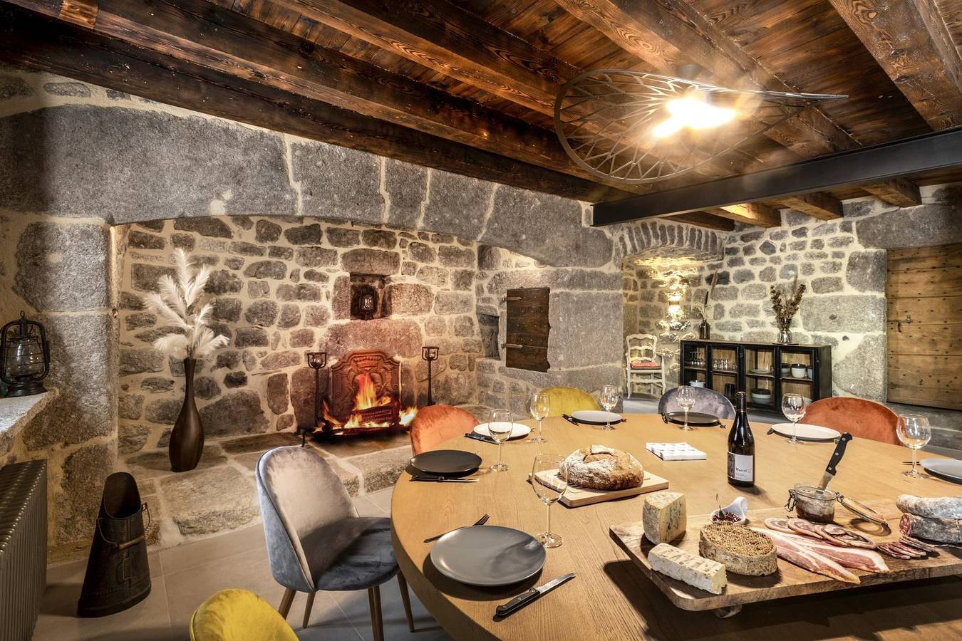 Au coin du feu in Prinsuéjols, Prinsuéjols-Malbouzon