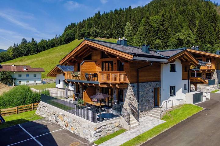 Chalet für 9 Personen, mit Garten und Balkon sowie Sauna in Wagrain