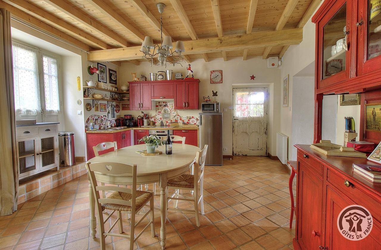 La Maison du Chat Perché in Ternand, Beaujolais