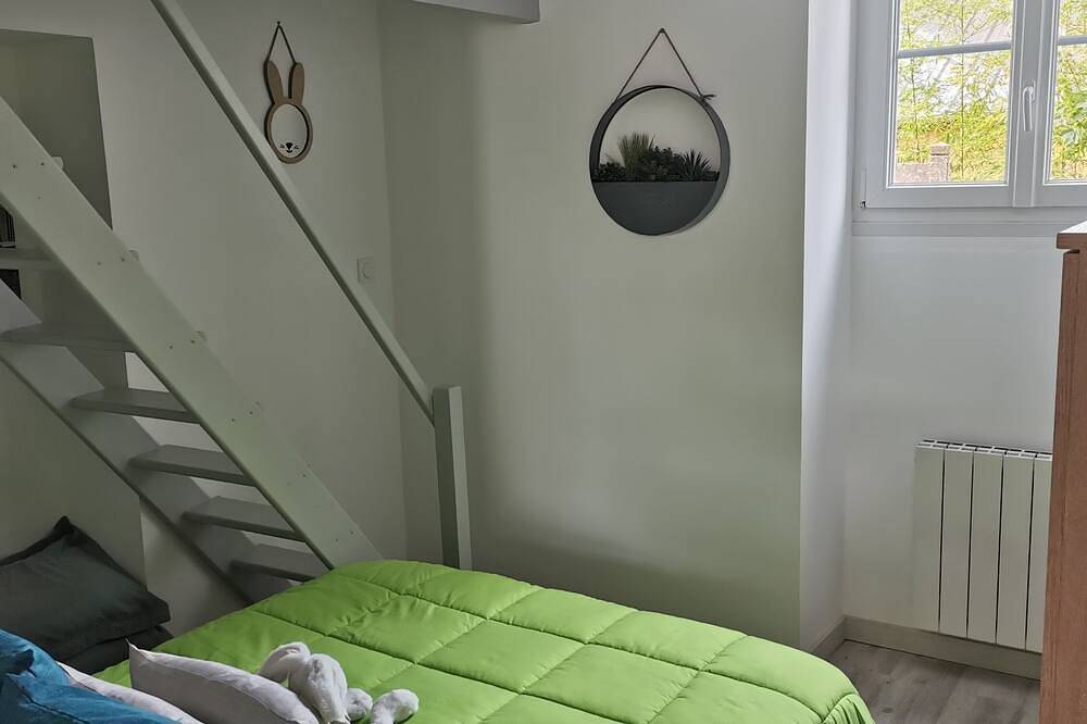 Apartamento entero, Gîte des 3 Plages 4/6 Personnes à 3 mn à Pied des Plages et 100 m des Commerces in Lancieux, Región de Dinan