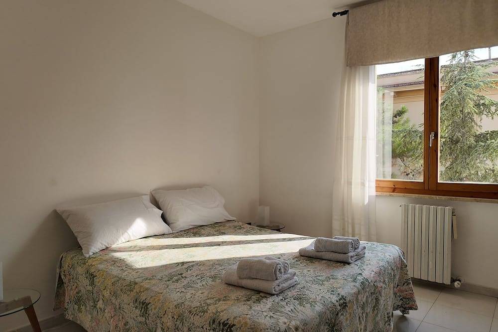 Entire apartment, Savoy 13 - Spacious apartment near the center ideal for families and groups in Monte Rosello, Sassari