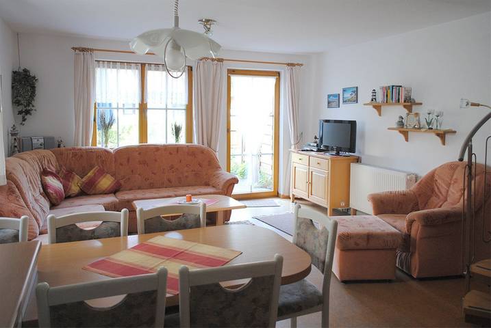 Ferienhaus für 4 Personen, mit Terrasse und Garten in Prerow