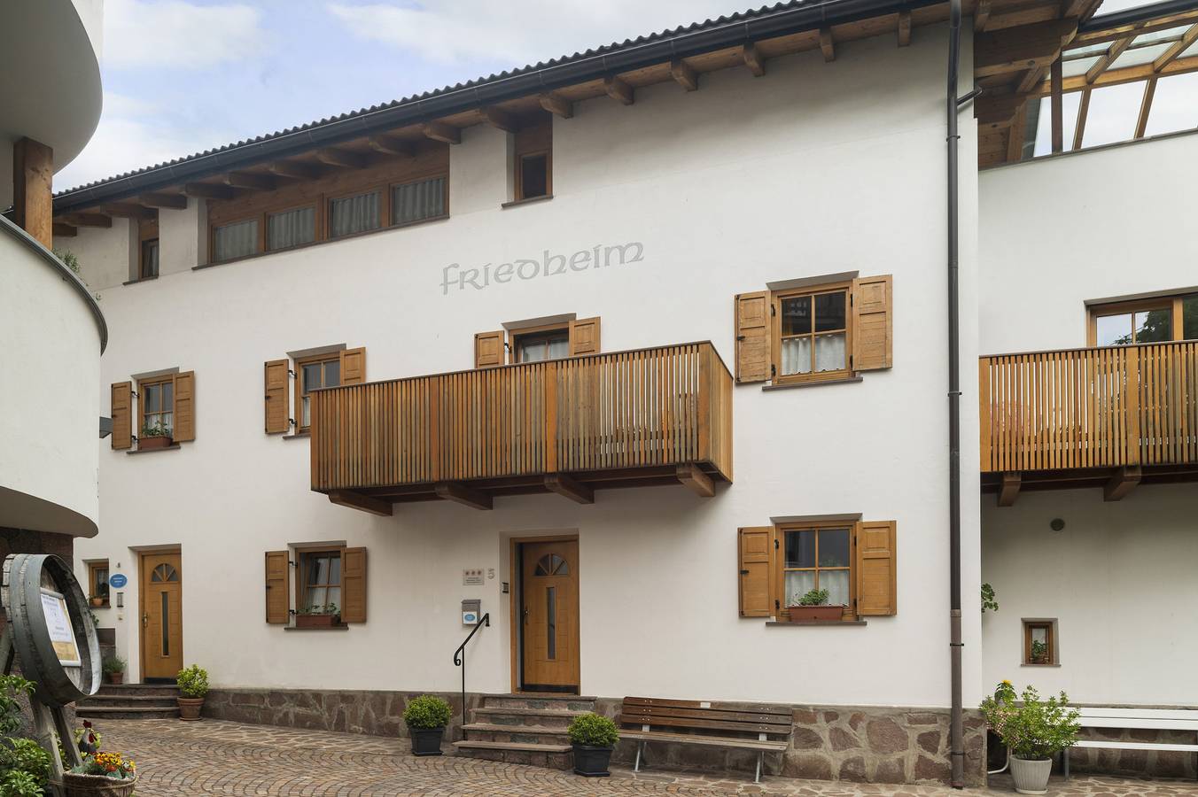 Ganzes Studio, Einzimmerapartment 'Appartment Single' mit Bergblick, Gemeinschaftsgarten und Wlan in Sarnthein, Sarntal