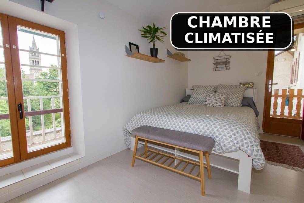 Appartement entier, Duplex climatisé, balcon, check-in autonome in Renage, Isère